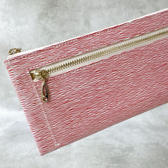 薄くて軽くて大容量なL字長財布 水シボ 牛革