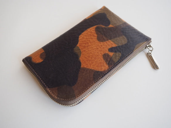 薄くて軽いコンパクトな財布 10枚カードポケット イタリアンレザー 迷彩 キャメル スクイーズ