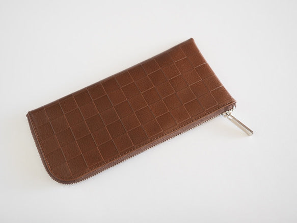 薄くて軽くて大容量なL字長財布 14枚カードポケット 牛革 格子柄 Squeeze