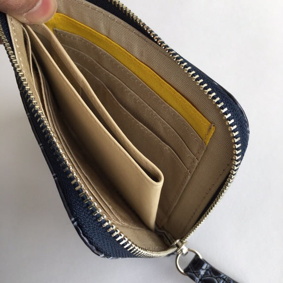 薄マチで使いやすい ハーフ財布 牛革 エナメルクロコ型押し ネイビー ミニ財布 Squeeze スクイーズ 日本製