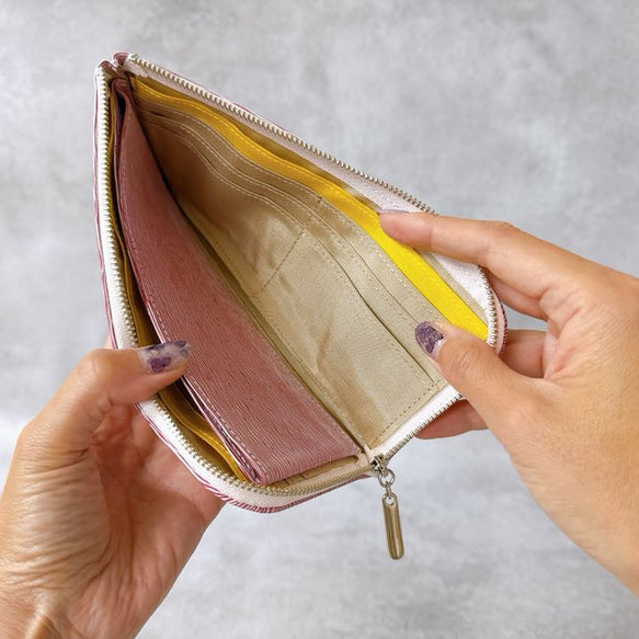 薄くて軽くて大容量なL字長財布 水シボ 牛革