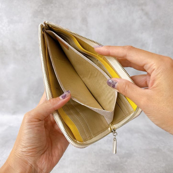 薄くて軽くて大容量なL字長財布 水シボ 牛革