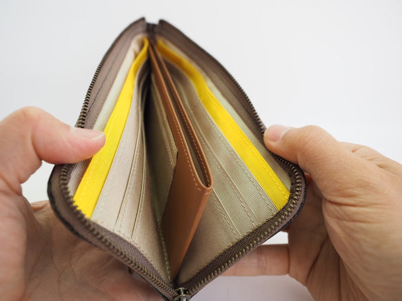 薄くて軽くて大容量なL字長財布 14枚カードポケット スペインシープ