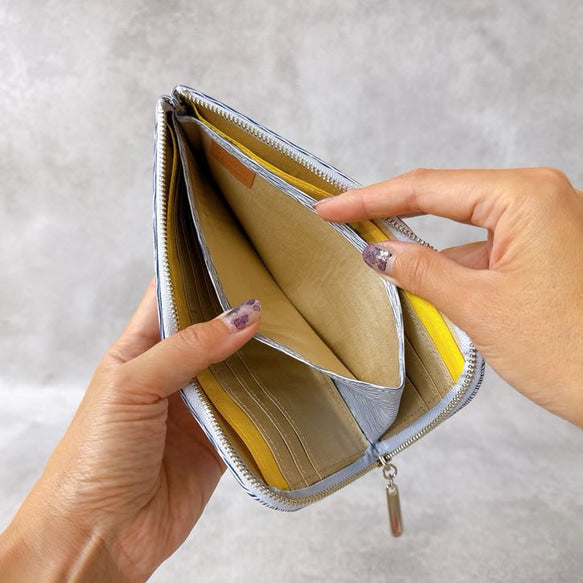 薄くて軽くて大容量なL字長財布 水シボ 牛革