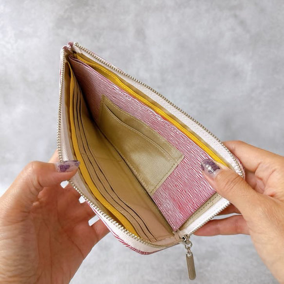 薄くて軽くて大容量なL字長財布 水シボ 牛革