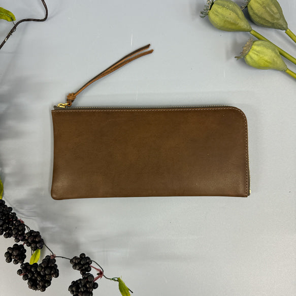 【育てる革シリーズ】 薄くて軽いL字長財布 24枚カード イタリアンレザー maine 引手革