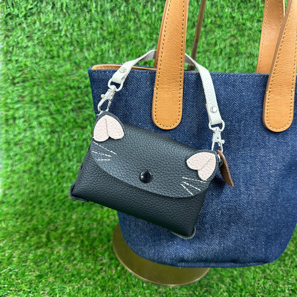 《動物シリーズ:猫》 使い道いろいろ!軽くて便利なストラップ付きミニポーチバッグ Squeeze