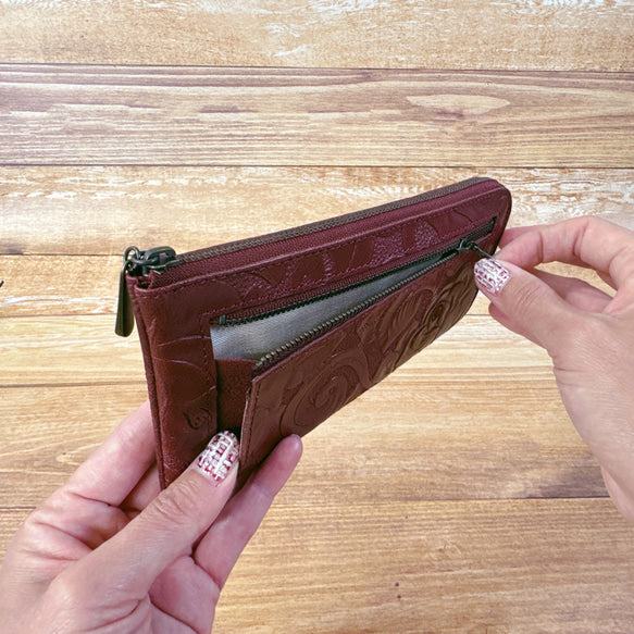 薄くて軽くて大容量なL字長財布 14枚カードポケット 牛革 バラ型押し