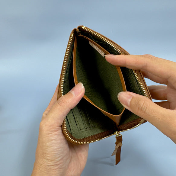 【育てる革シリーズ】 薄くて軽いコンパクトな財布 10枚カード イタリアンレザー maine 引手革