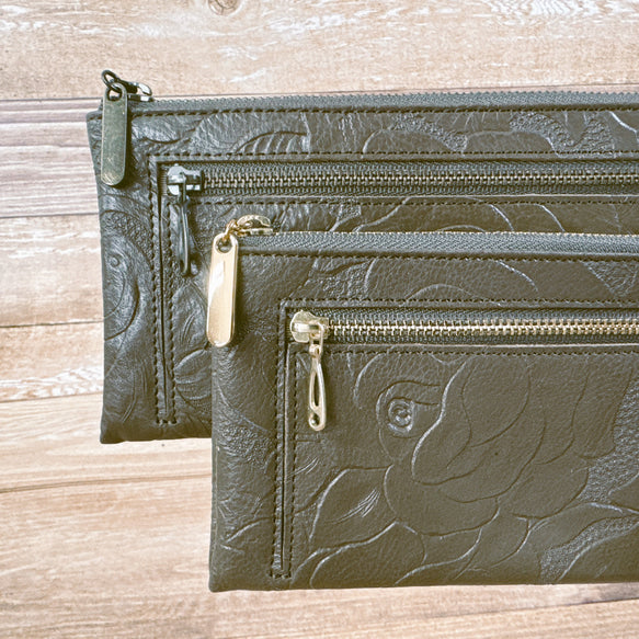 薄くて軽くて大容量なL字長財布 14枚カードポケット 牛革 バラ型押し