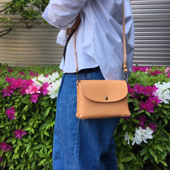 初めてのバッグ　ファーストバッグ　child　牛ヌメ革　大人にも人気　Squeeze 大関鞄工房