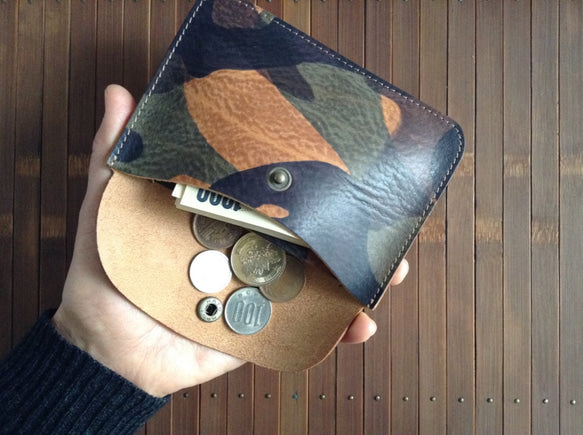 イタリアン迷彩レザー 財布にも使えるポーチ　スクィーズ Squeeze