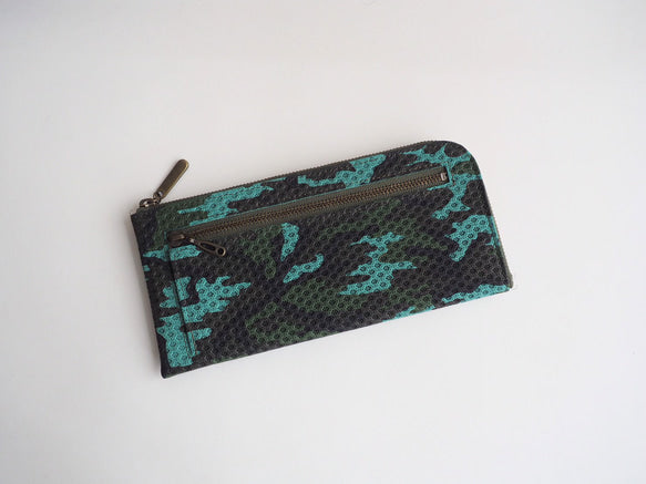 薄くて軽くて大容量なL字長財布  14枚カードポケット  スペインシープ