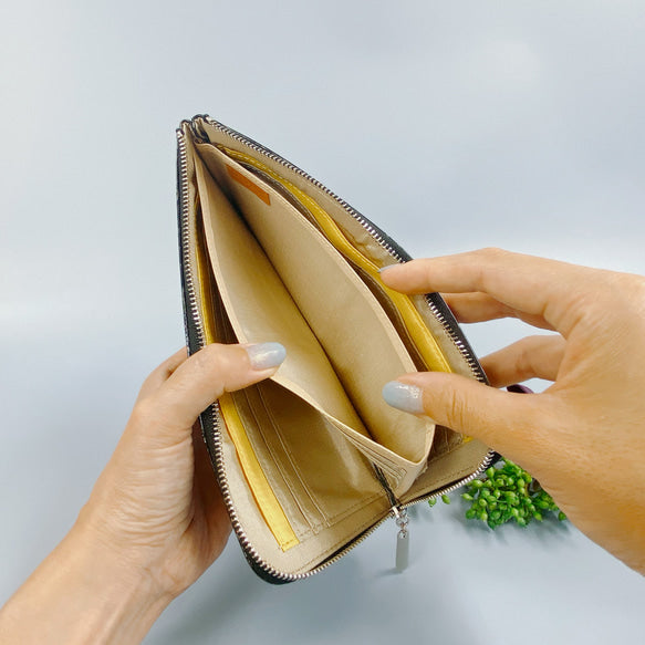 薄くて軽いL字長財布  24枚カードポケット  エナメルローズ