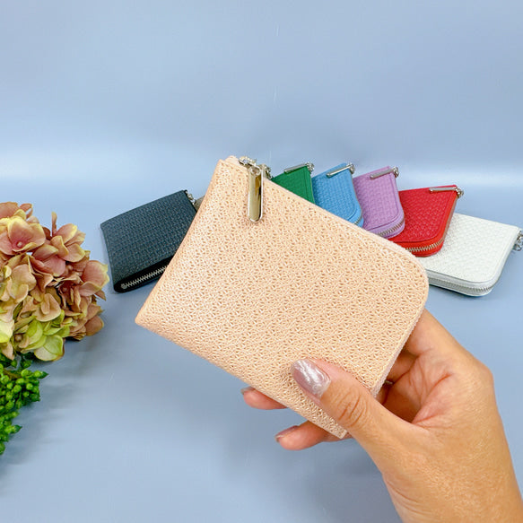 薄マチで使いやすい ハーフ財布  牛革レース型押し  日本製 コンパクトミニ財布《スクイーズ》