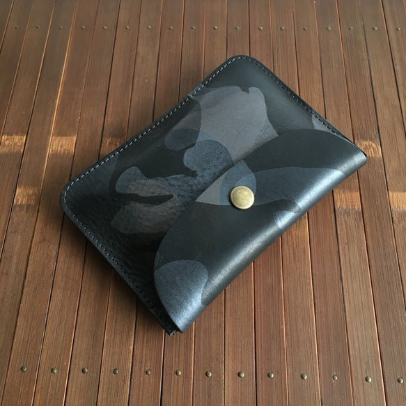 イタリアン迷彩レザー 財布にも使えるポーチ　スクィーズ Squeeze