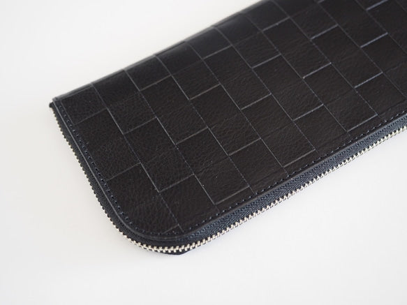 薄くて軽くて大容量なL字長財布  14枚カードポケット  牛革  格子柄  Squeeze