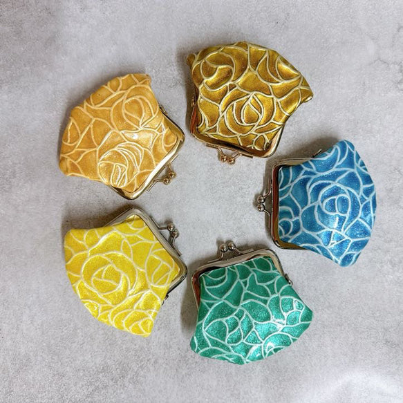 革のがまぐち 牛革 エナメルローズ　スクィーズ squeeze