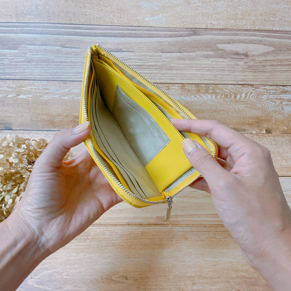 薄くて軽くて大容量なL字長財布 14枚カードポケット 牛革 カラフル 日本製 Squeeze