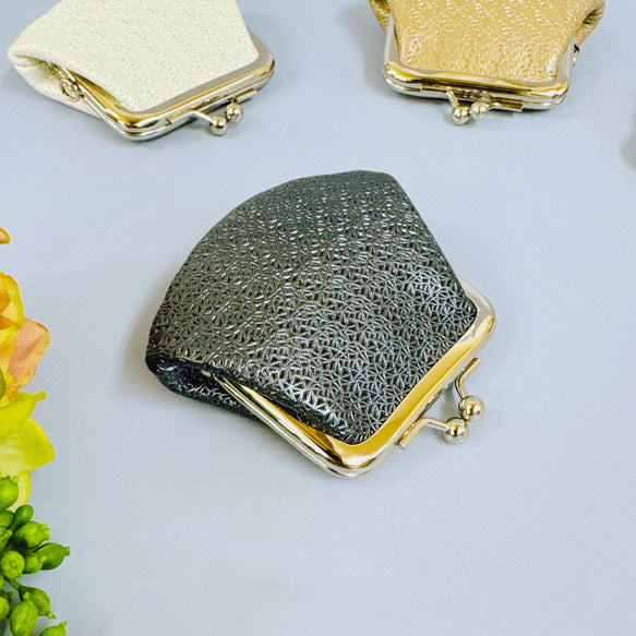 ぷっくり革のがまぐち 牛革 レース型押　【スクイーズ】