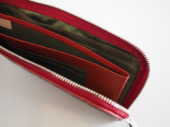 薄くて軽くて大容量なL字長財布  14枚カードポケット  牛革  格子柄  Squeeze