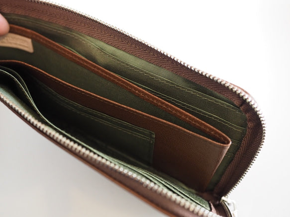 薄くて軽くて大容量なL字長財布  14枚カードポケット  牛革  格子柄  Squeeze