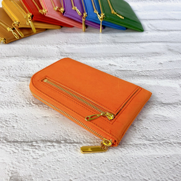 【育てる革シリーズ】 イタリアンレザー  薄くて軽いコンパクトな財布  10枚カード  maine