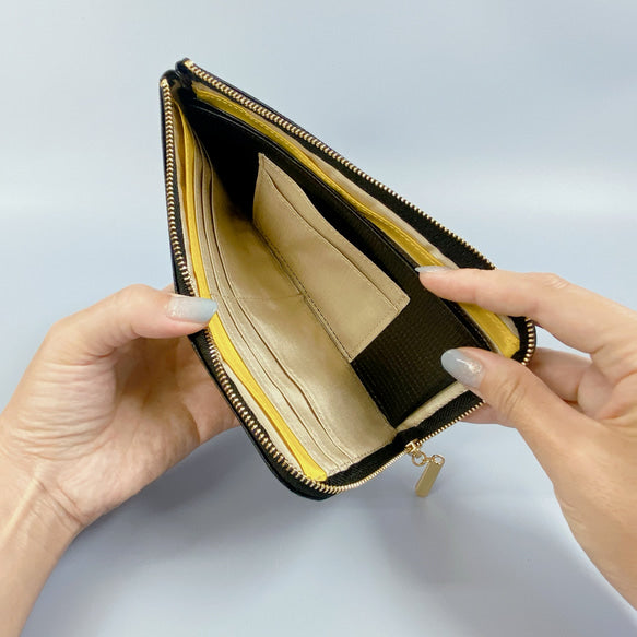薄くて軽くて大容量な長財布 14ZipWallet Squeeze 日本製
