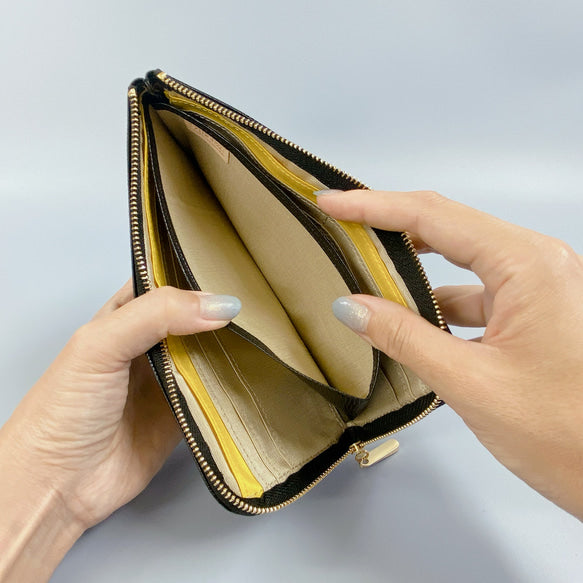 薄くて軽くて大容量な長財布 14ZipWallet Squeeze 日本製