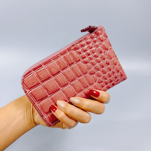 薄くて軽いコンパクトな財布 10枚カードポケット　エナメル クロコ 型押し 【Squeeze スクイーズ】
