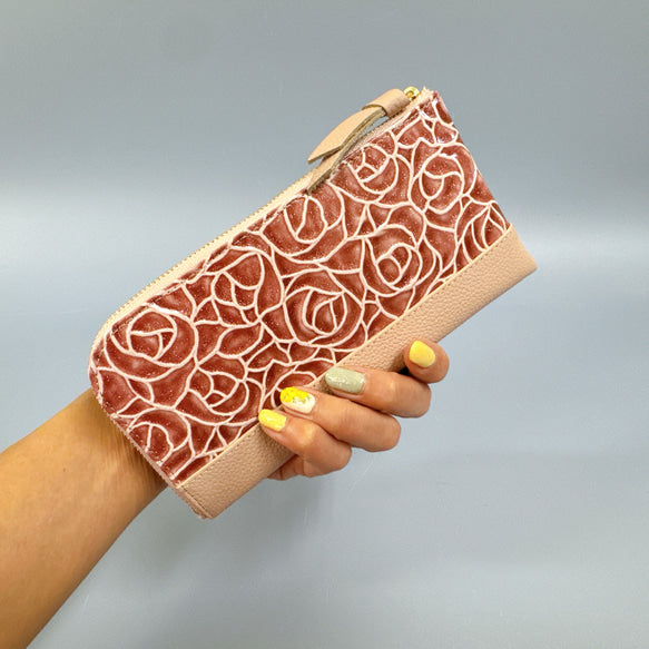 お札ピッタリ！ 薄くて軽いコンパクトな長財布 8枚カードポケット エナメルローズ × シュリンク