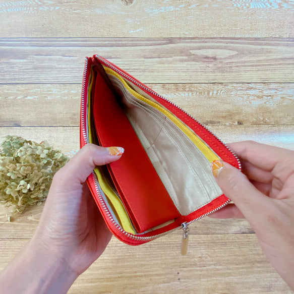 薄くて軽くて大容量なL字長財布 14枚カードポケット 牛革 カラフル 日本製 Squeeze