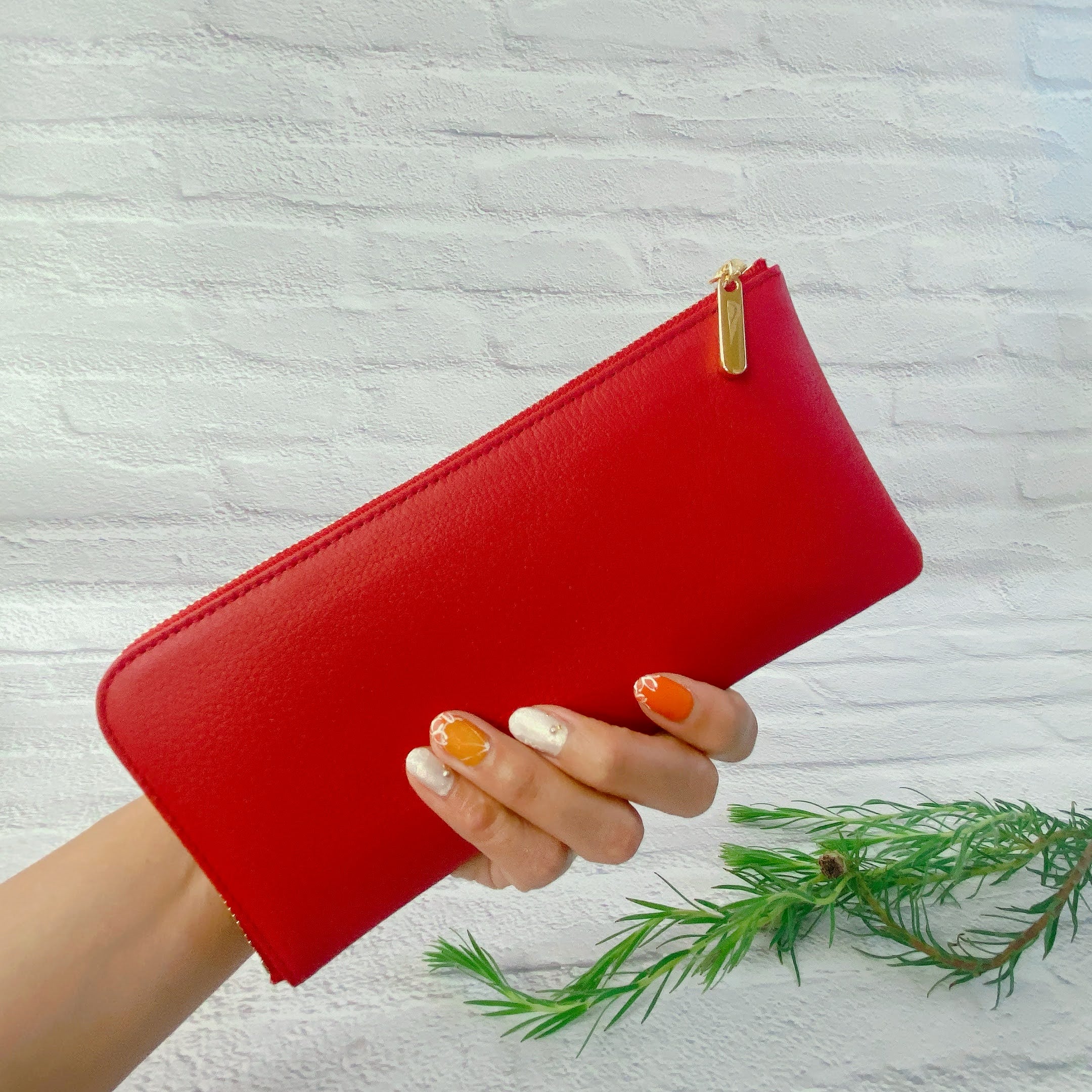 薄くて軽いL字長財布 24枚カードポケット 牛革 シュリンク