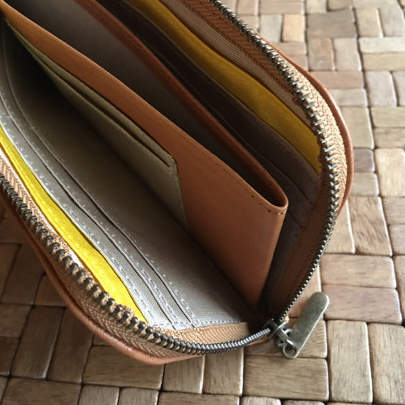 薄くて軽くて大容量なL字長財布 14枚カードポケット 牛革 日本製