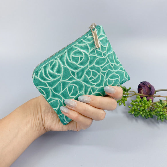 薄マチで使いやすい ハーフ財布 エナメルローズ イエローゴールド 日本製 コンパクト財布《Squeeze スクイーズ》