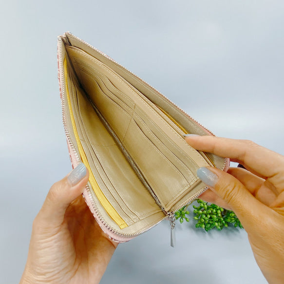 薄くて軽いL字長財布  24枚カードポケット  エナメルローズ