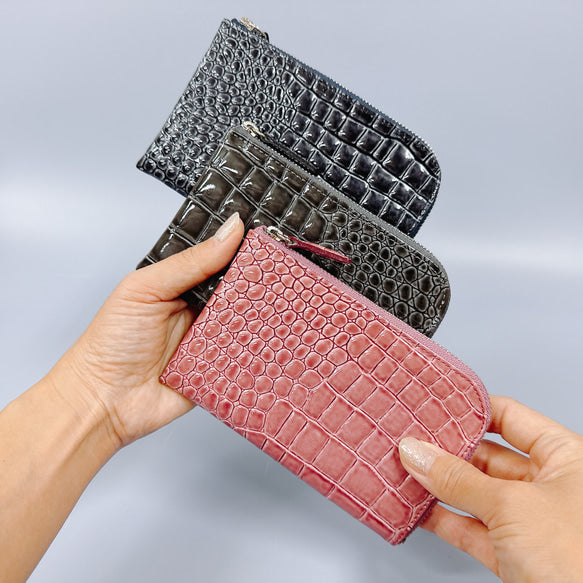 薄くて軽いコンパクトな財布 10枚カードポケット　エナメル クロコ 型押し 【Squeeze スクイーズ】