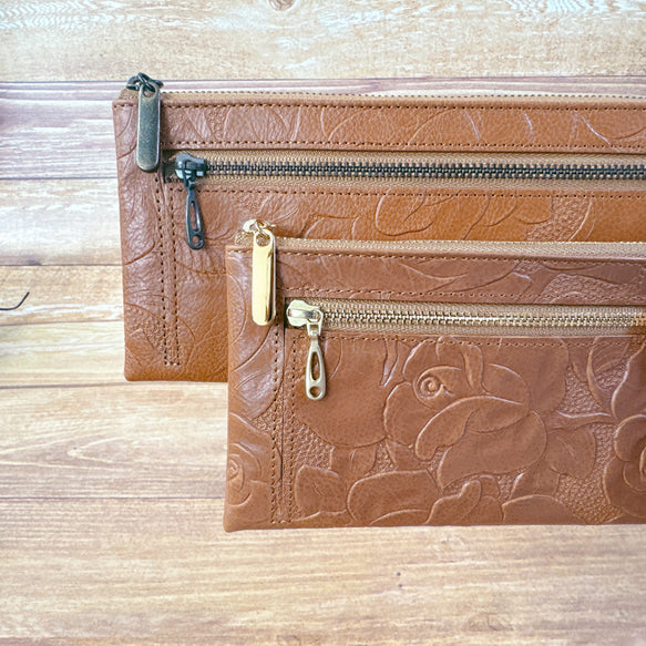 薄くて軽くて大容量なL字長財布 14枚カードポケット 牛革 バラ型押し