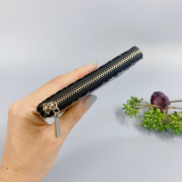 薄マチで使いやすい ハーフ財布 エナメルローズ イエローゴールド 日本製 コンパクト財布《Squeeze スクイーズ》