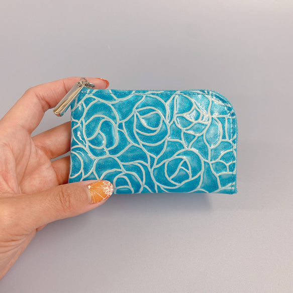 お財布にも使えるキーケース エナメル革ローズ〔オーシャンブルー〕スクィーズ スマートキー