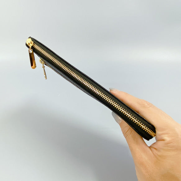 薄くて軽くて大容量な長財布 14ZipWallet Squeeze 日本製