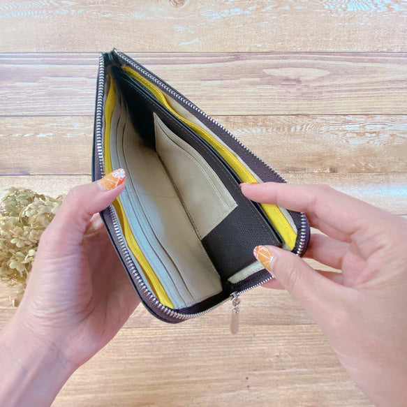 薄くて軽くて大容量なL字長財布 14枚カードポケット 牛革 カラフル 日本製 Squeeze