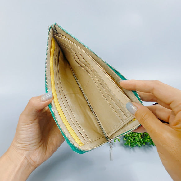 薄くて軽いL字長財布  24枚カードポケット  エナメルローズ