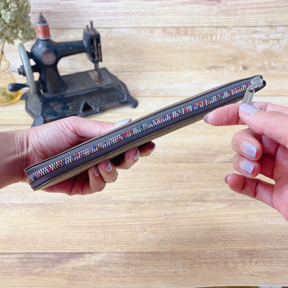 薄くて軽いL字長財布 24枚カードポケット イタリアンレザー MARGOT