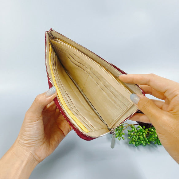 薄くて軽いL字長財布  24枚カードポケット  エナメルローズ