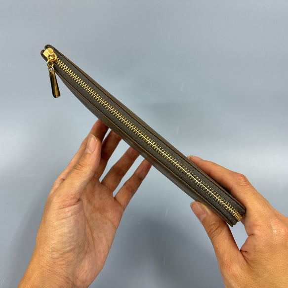 薄くて軽いL字長財布 24枚カードポケット イタリアンレザー MARGOT